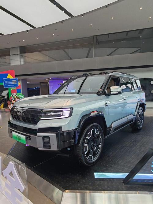 成都郫都区鑫欧乐企业管理咨询比亚迪方程豹硬派越野的爆款，英菲尼迪35周年与你共成长
